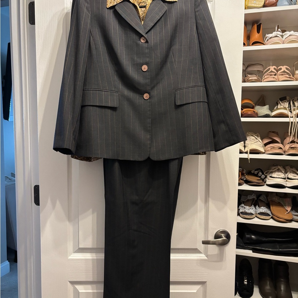 Kasper Gray and Tan 3 Piece Pantsuit Timeless Style